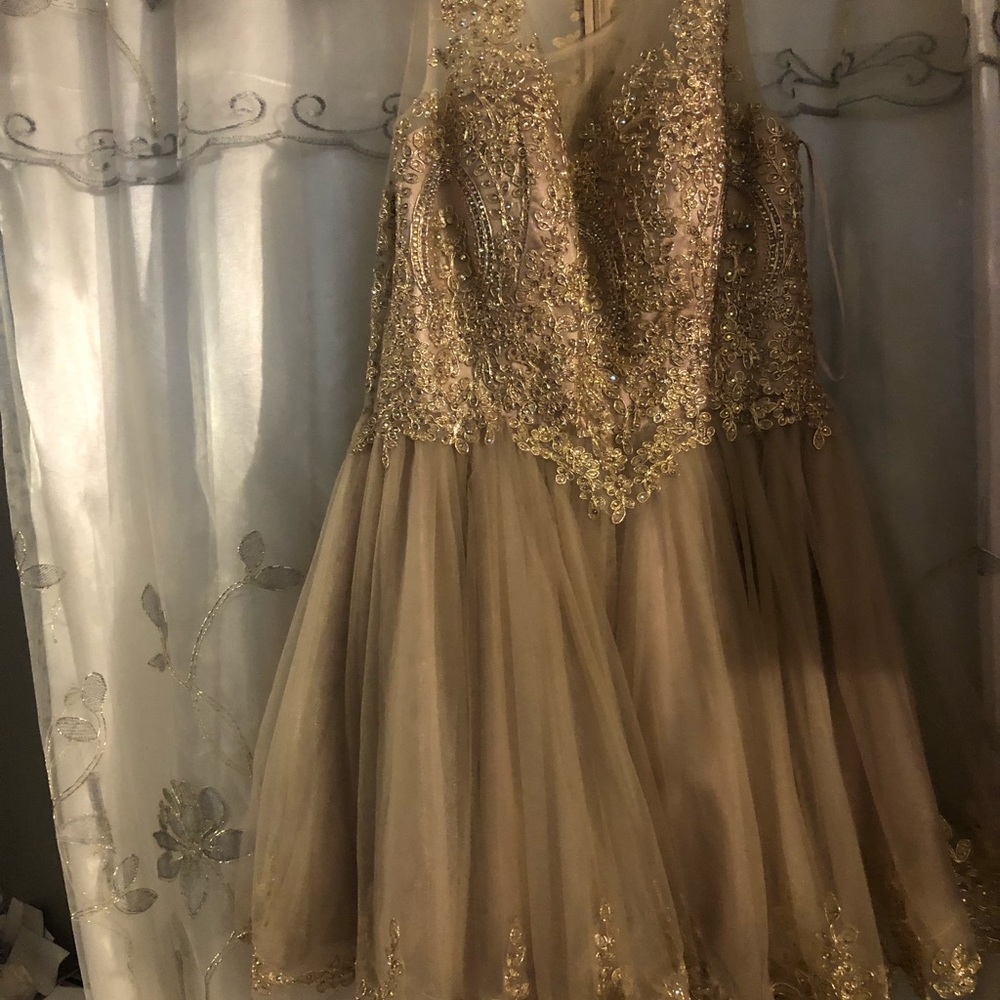 short/medium dress